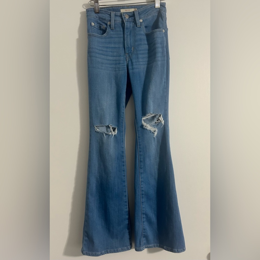 Levi's 726 High rise flare distressed